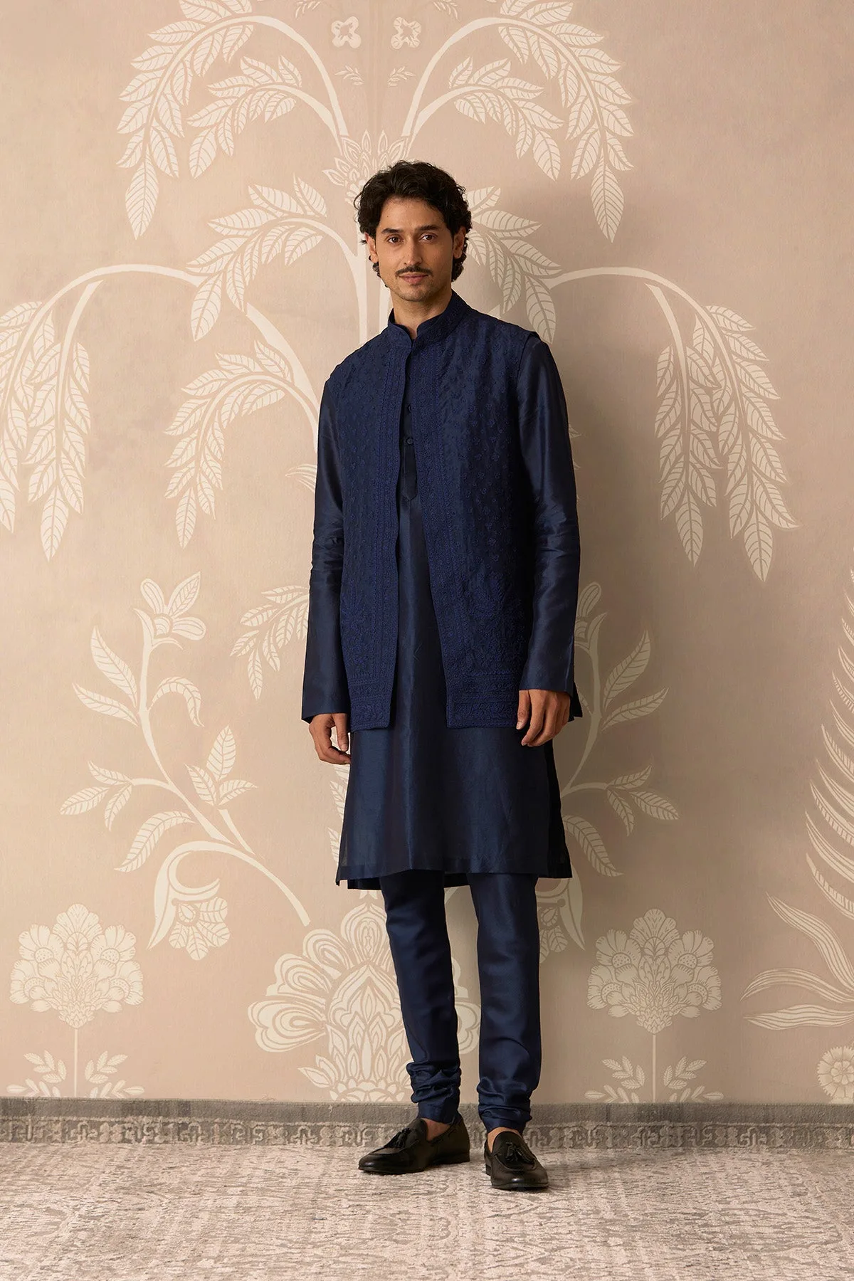 Neel Kurta Bandi Set by Ridhi Mehra