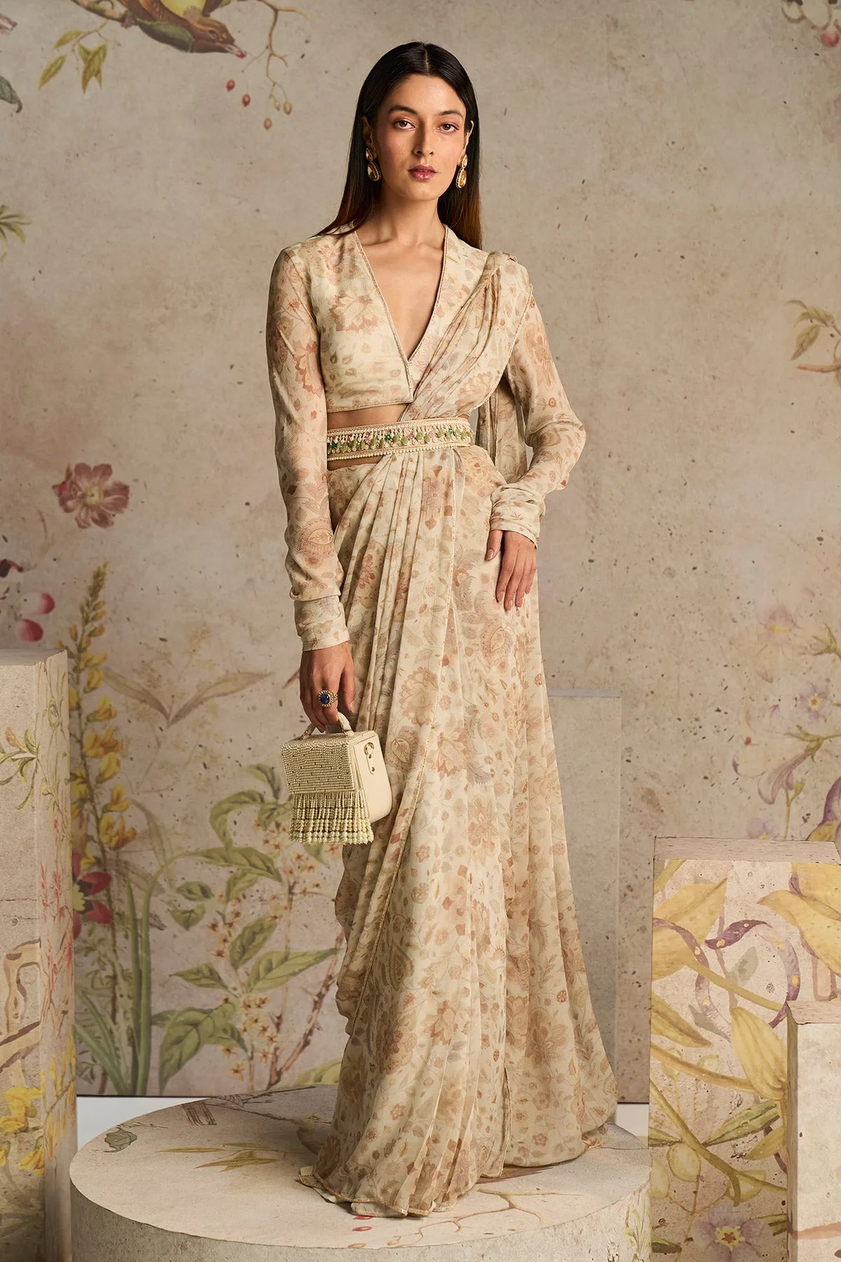 Panache Saree Set by Ridhi Mehra in ivory