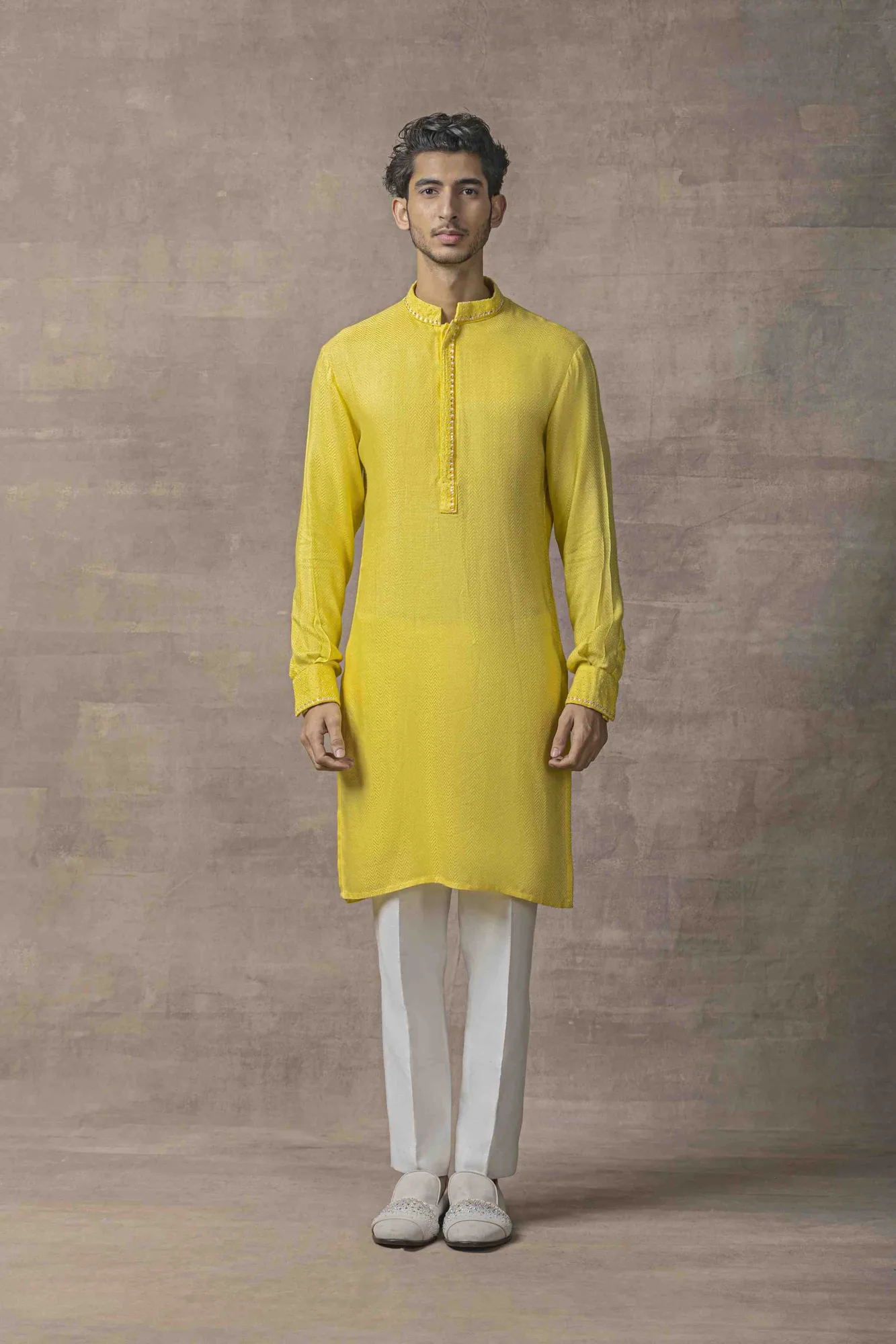 Yellow Kurta Set by Sarab Khanijou