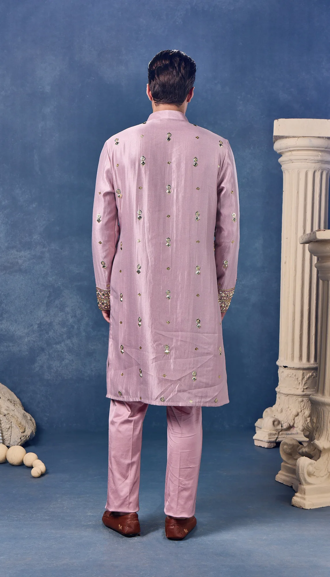 Quartz Crest - Kurta Set by Papa Don't Preach in pink, view 3