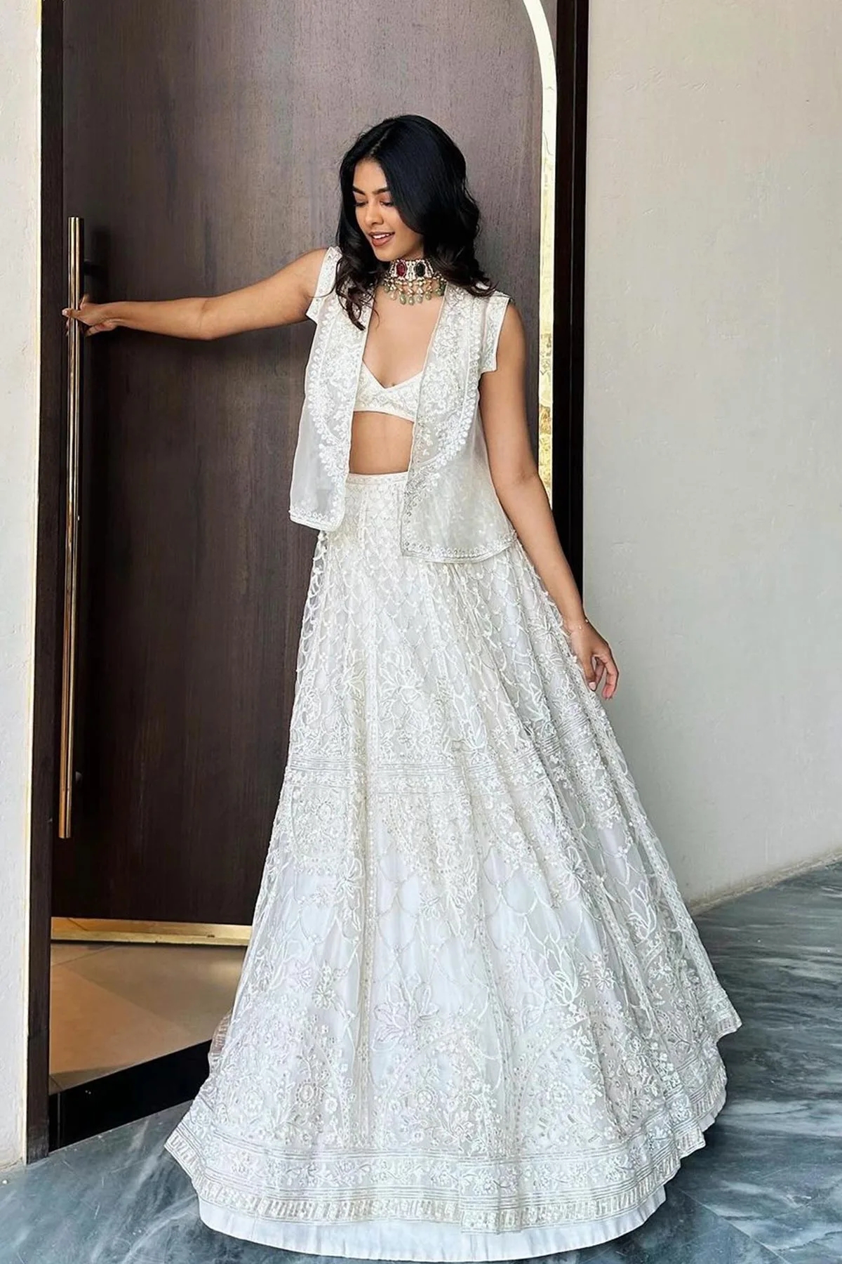 divya bopanna in Moti Lehenga Set by Ridhi Mehra in ivory