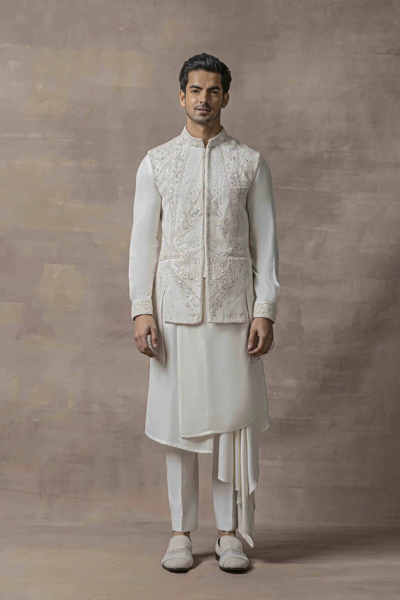 Embroidered Ivory Waist Coat Set by Sarab Khanijou