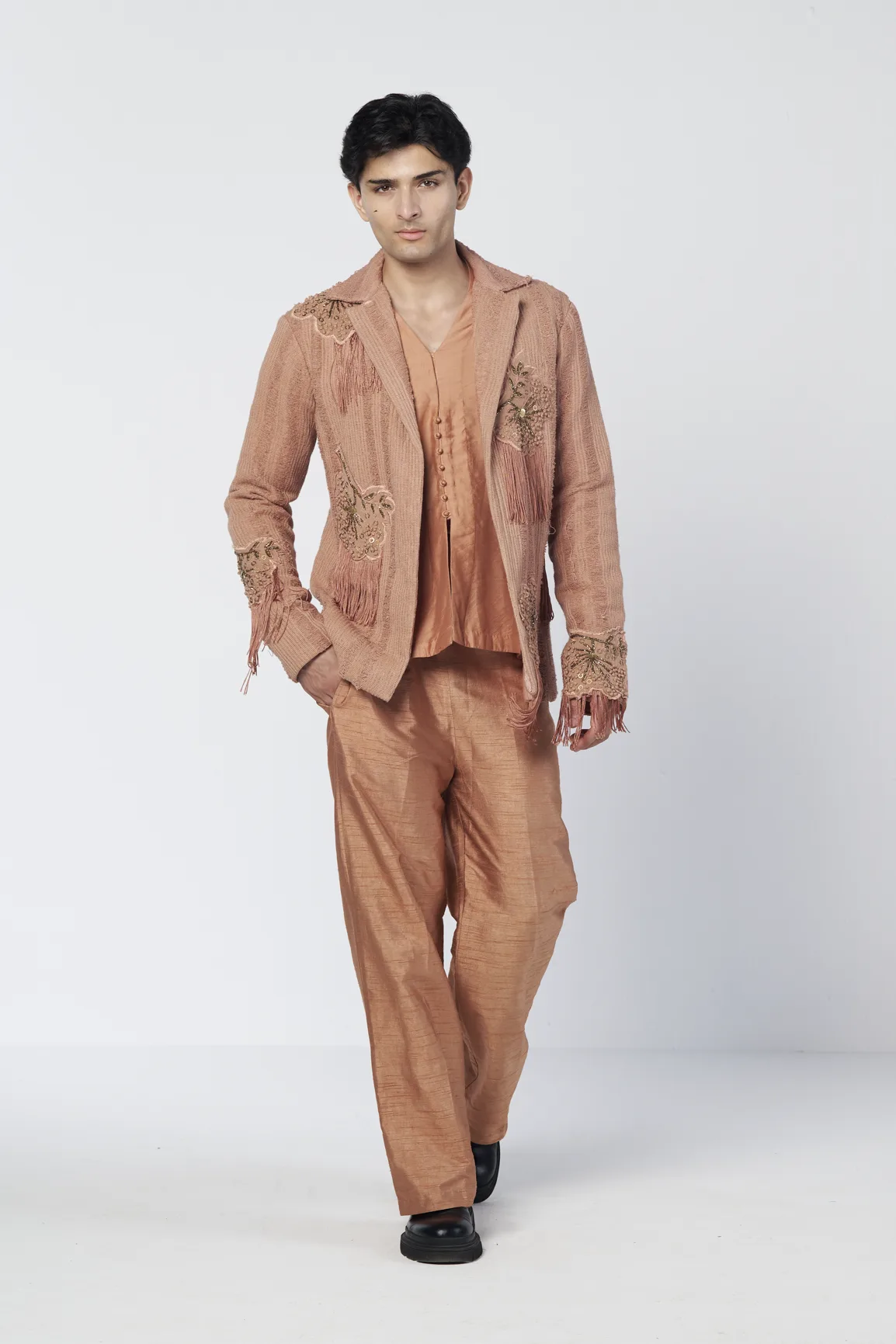 Desert Dusk Kurta set by Rishi and Vibhuti, view 3