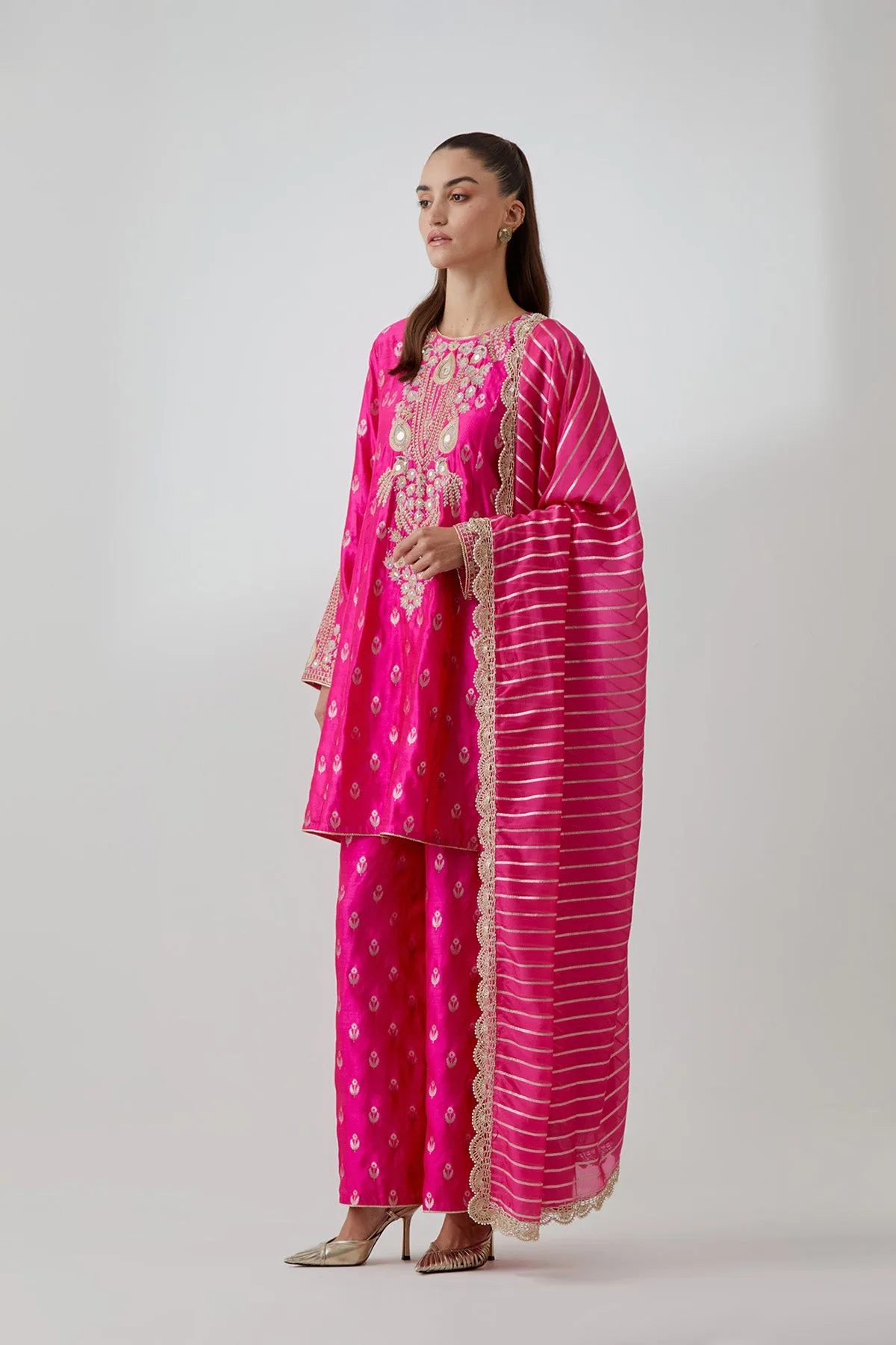 Hot Pink Brocade Silk Embroidered Yoke Kurta And Palazzo With Line Chiffon Dupatta by Payal Singhal, view 3