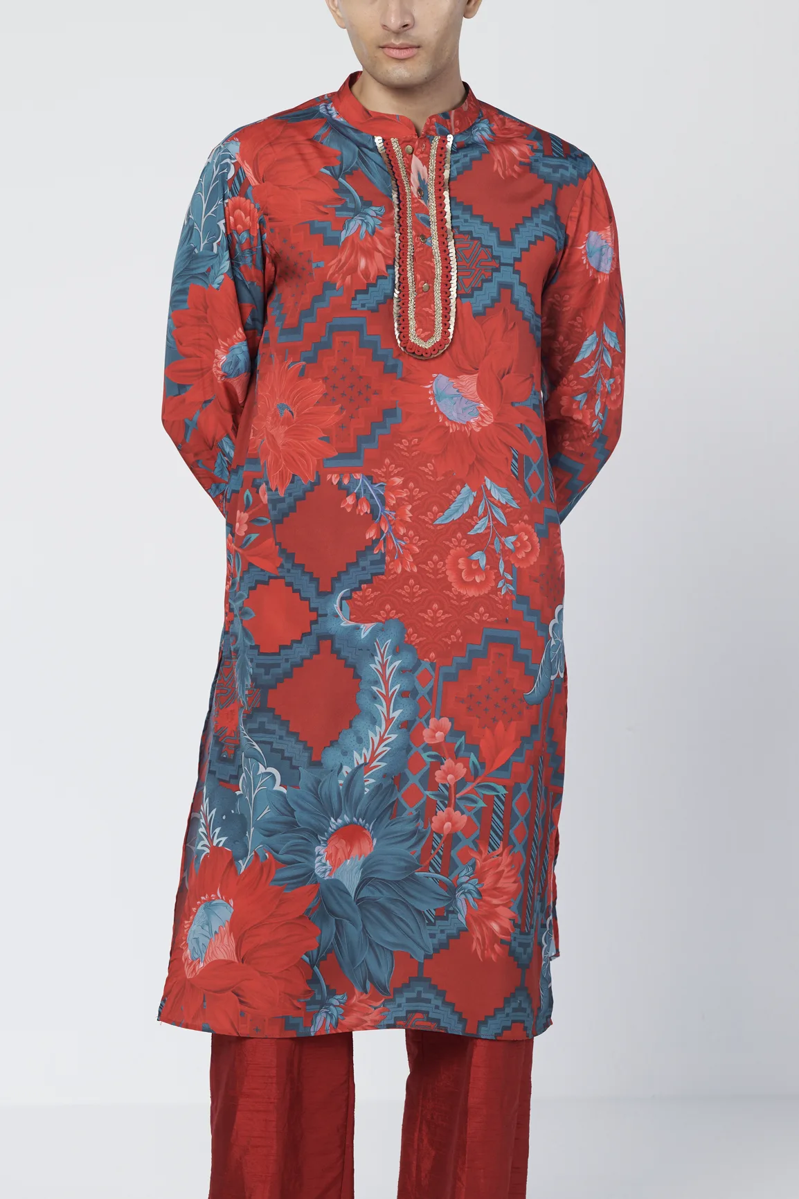 Red Mirage 2.0 Kurta set by Rishi and Vibhuti, view 2