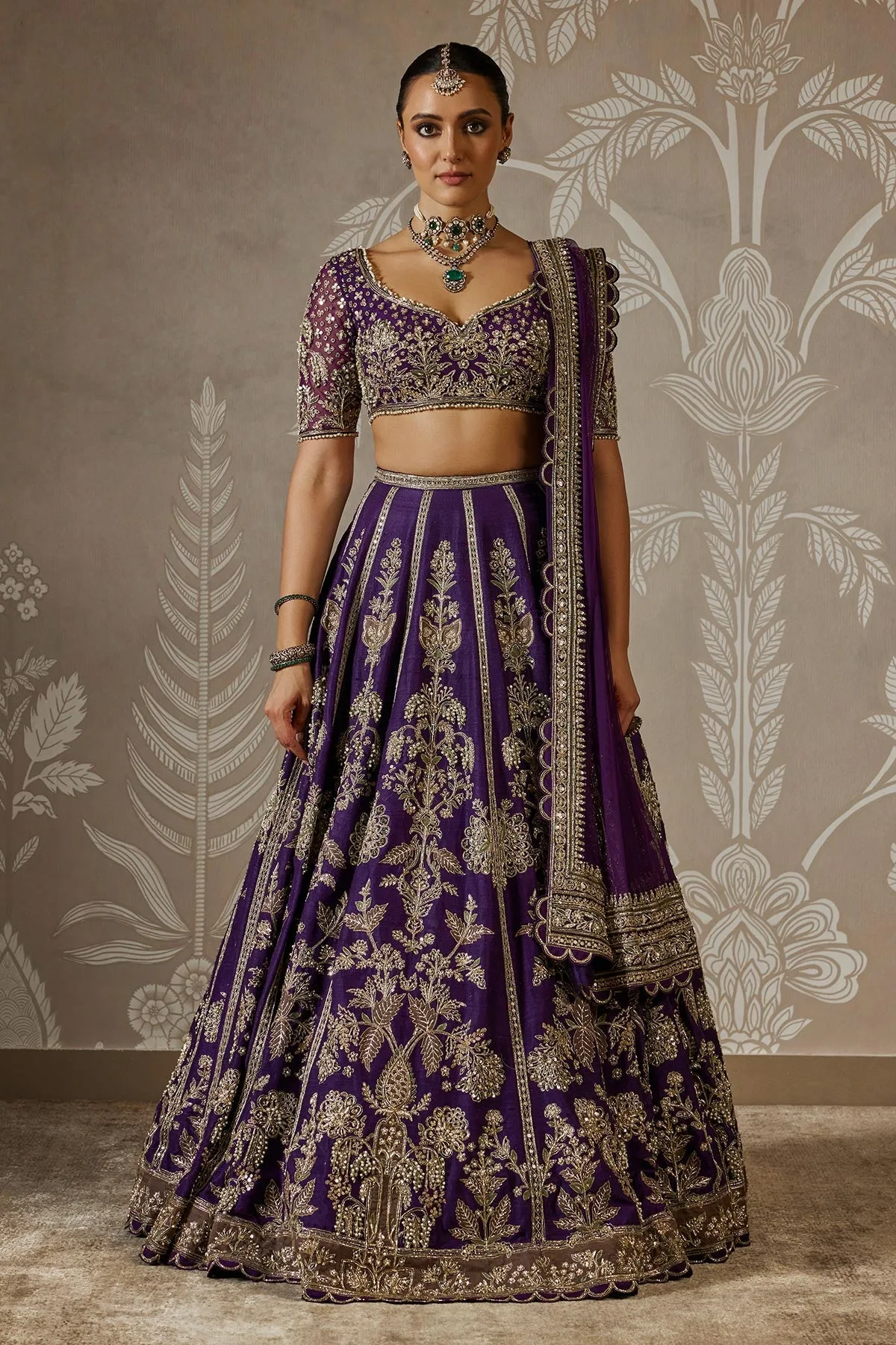 Swarnika Lehenga Set by Ridhi Mehra
