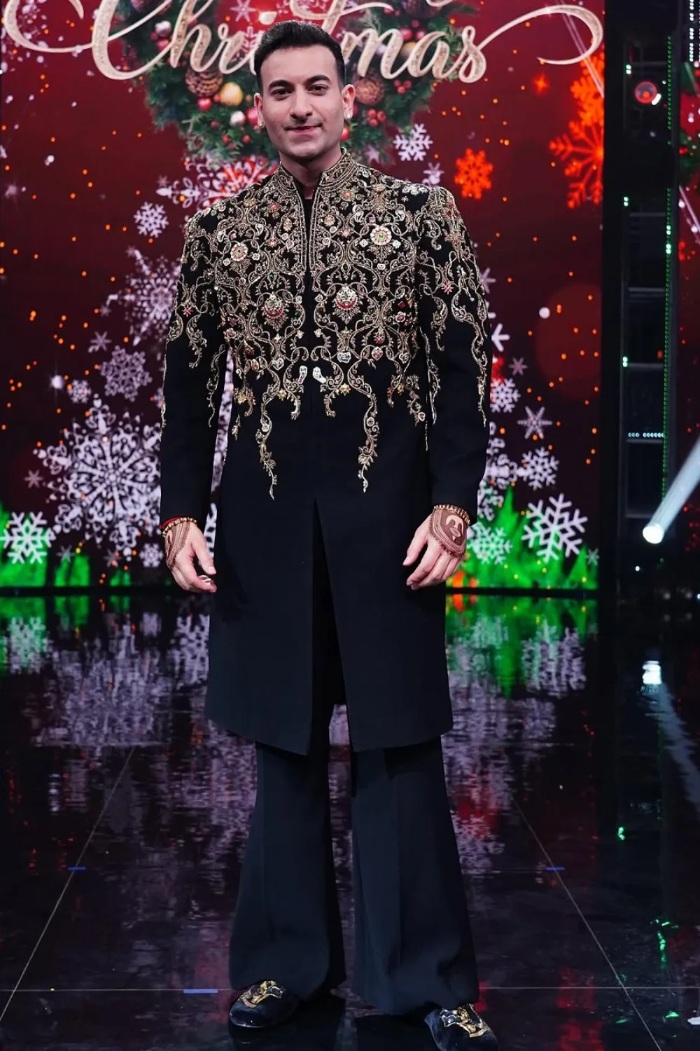 Rishabh Sharma in Kashif Sherwani by Jigar Mali in black, view 2