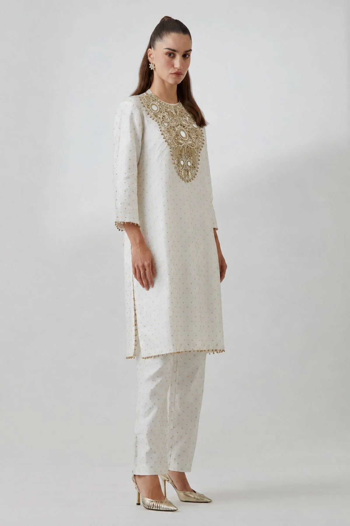 Off-White Brocade Banarasi Embroidered Kurta With Detachable Necklace And Pants by Payal Singhal in off white, view 2