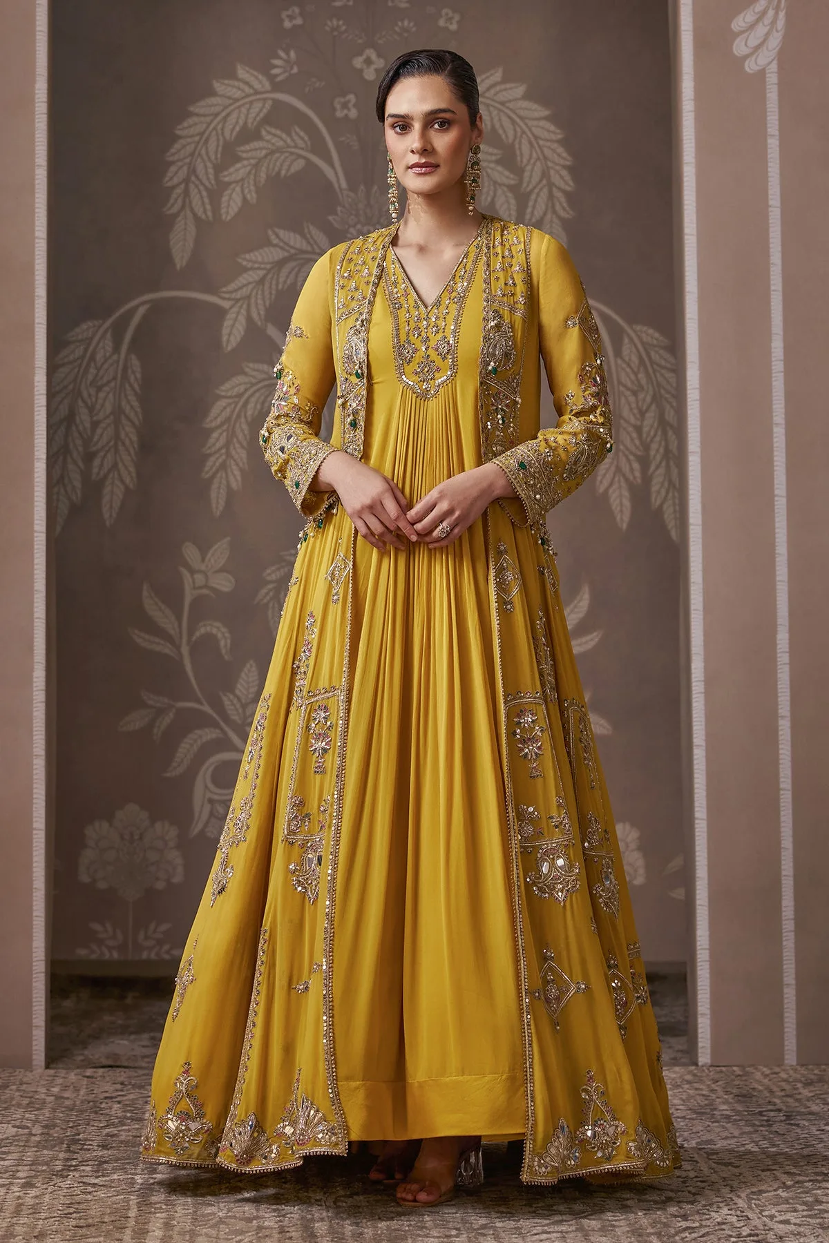 The Lineage Jacket Set by Ridhi Mehra