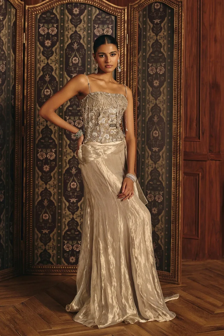 Aarohi by Mahima Mahajan, silver skirt set