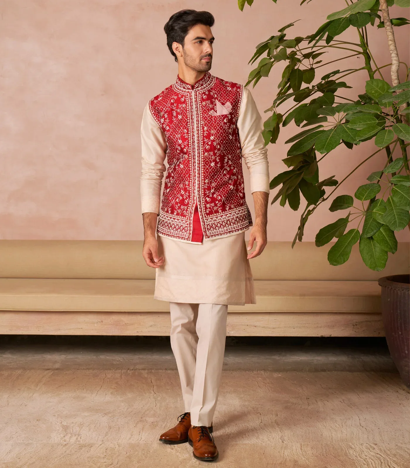 Mehraab Bandi Set by Anushree Reddy