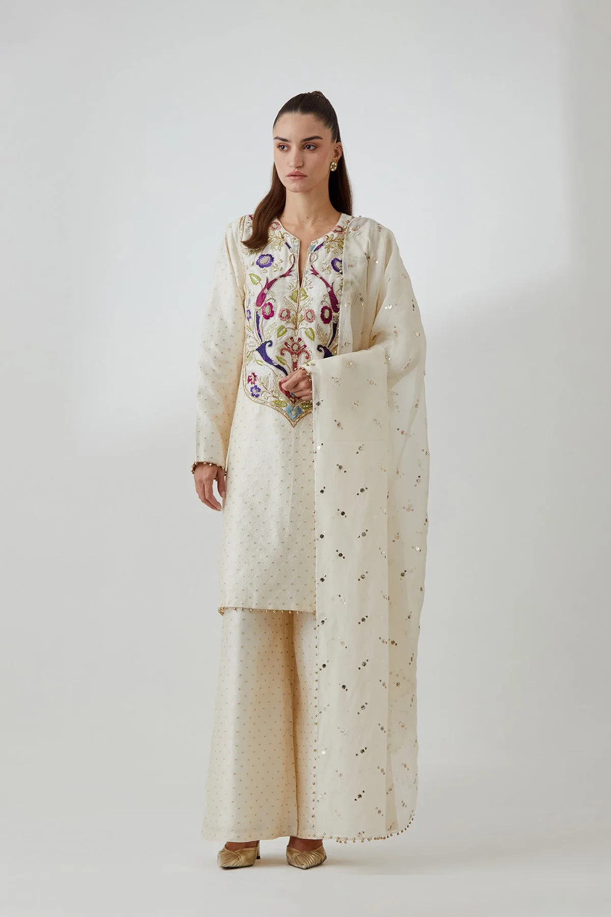 Off-White Banarasi Embroidered Kurta With Palazzo And Mukaish Organza Dupatta by Payal Singhal in off white
