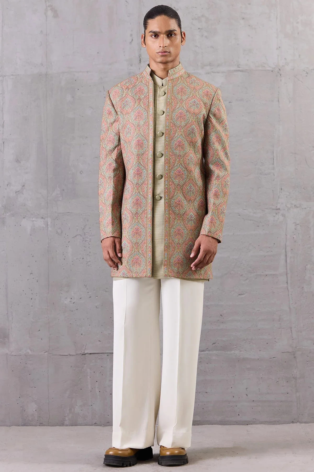 Tahir by Qbik