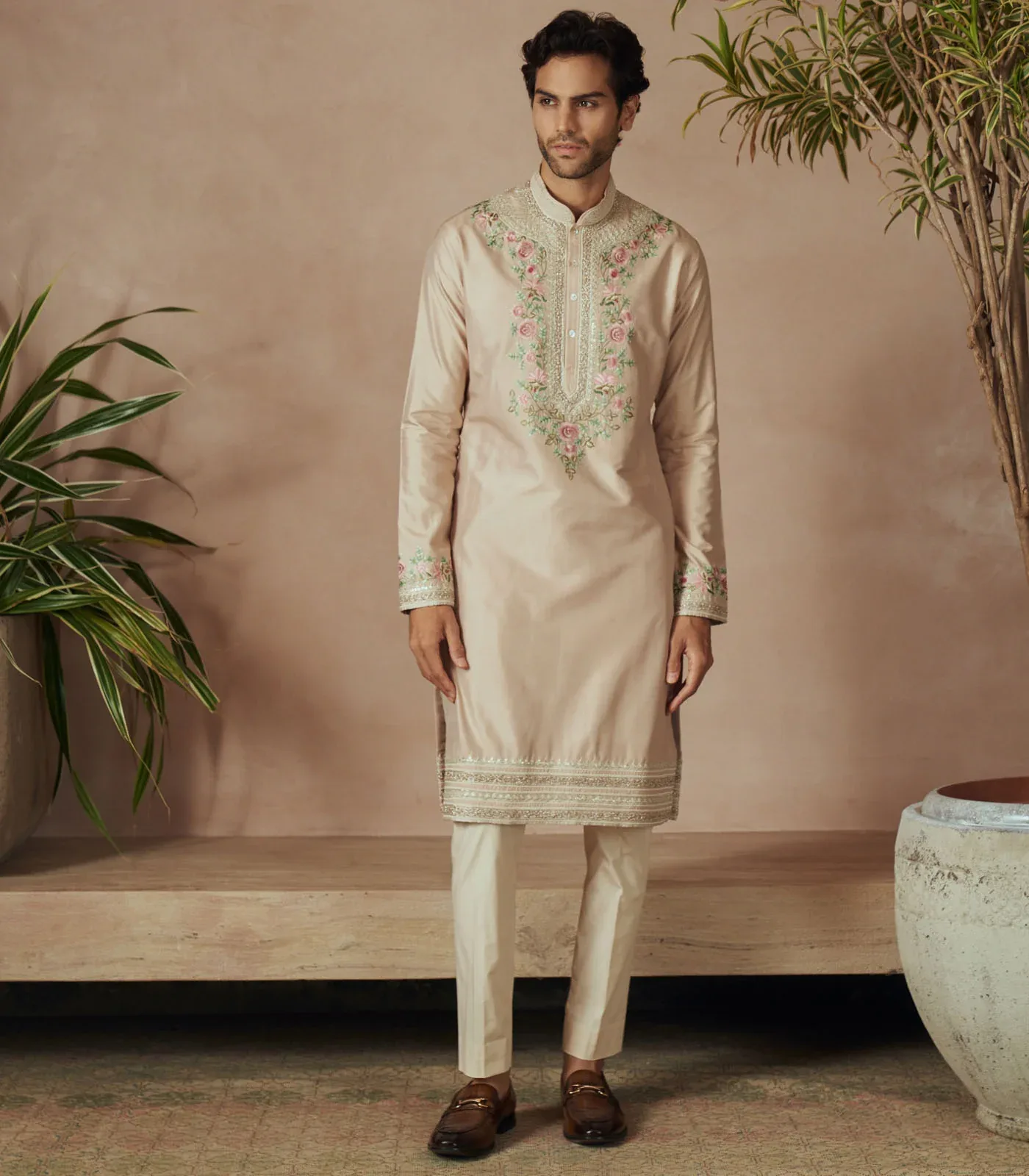 Cream Kurta Set by Anushree Reddy