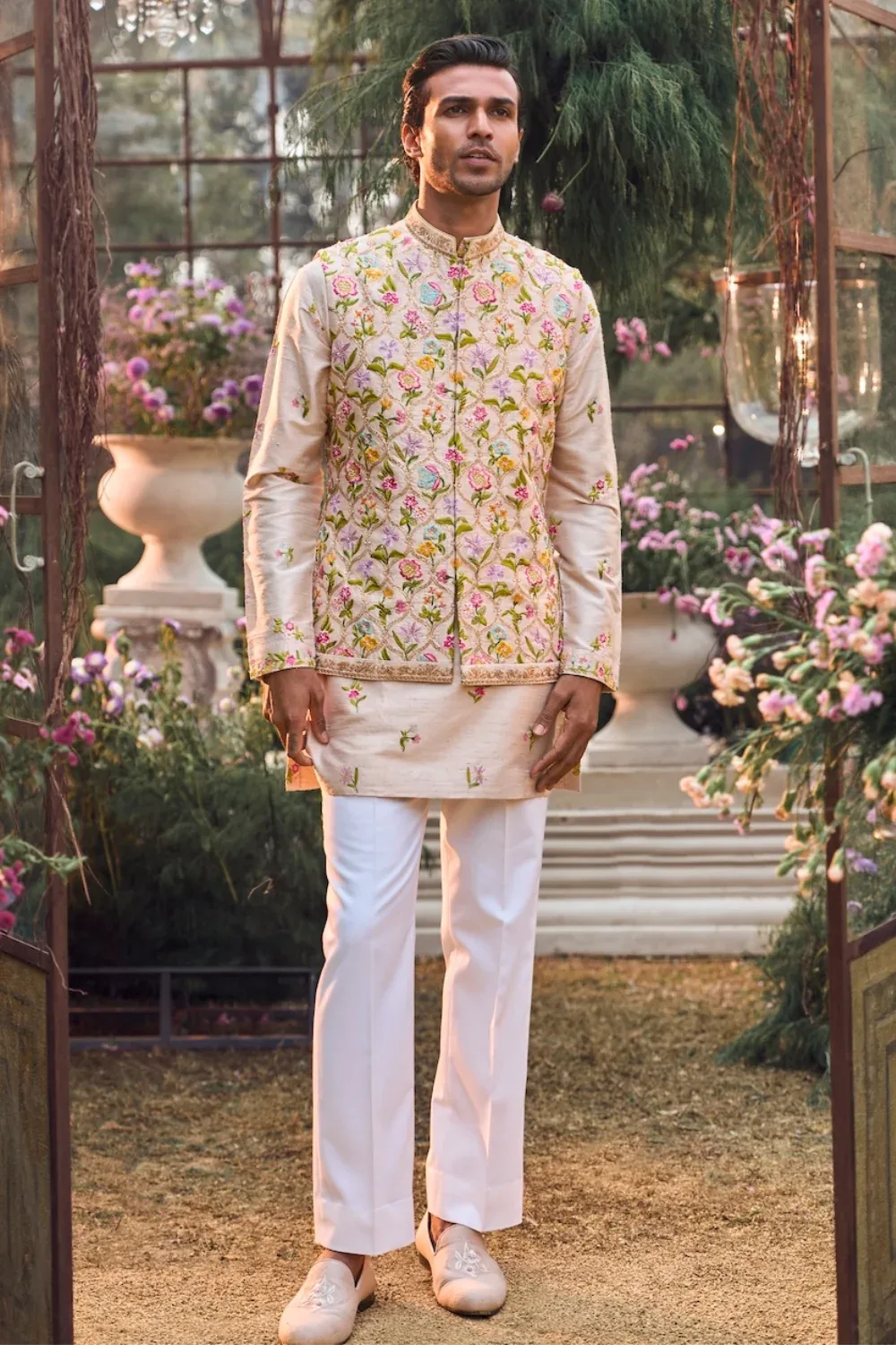 Multi-Coloured Floral Bundi Set by Seema Gujral