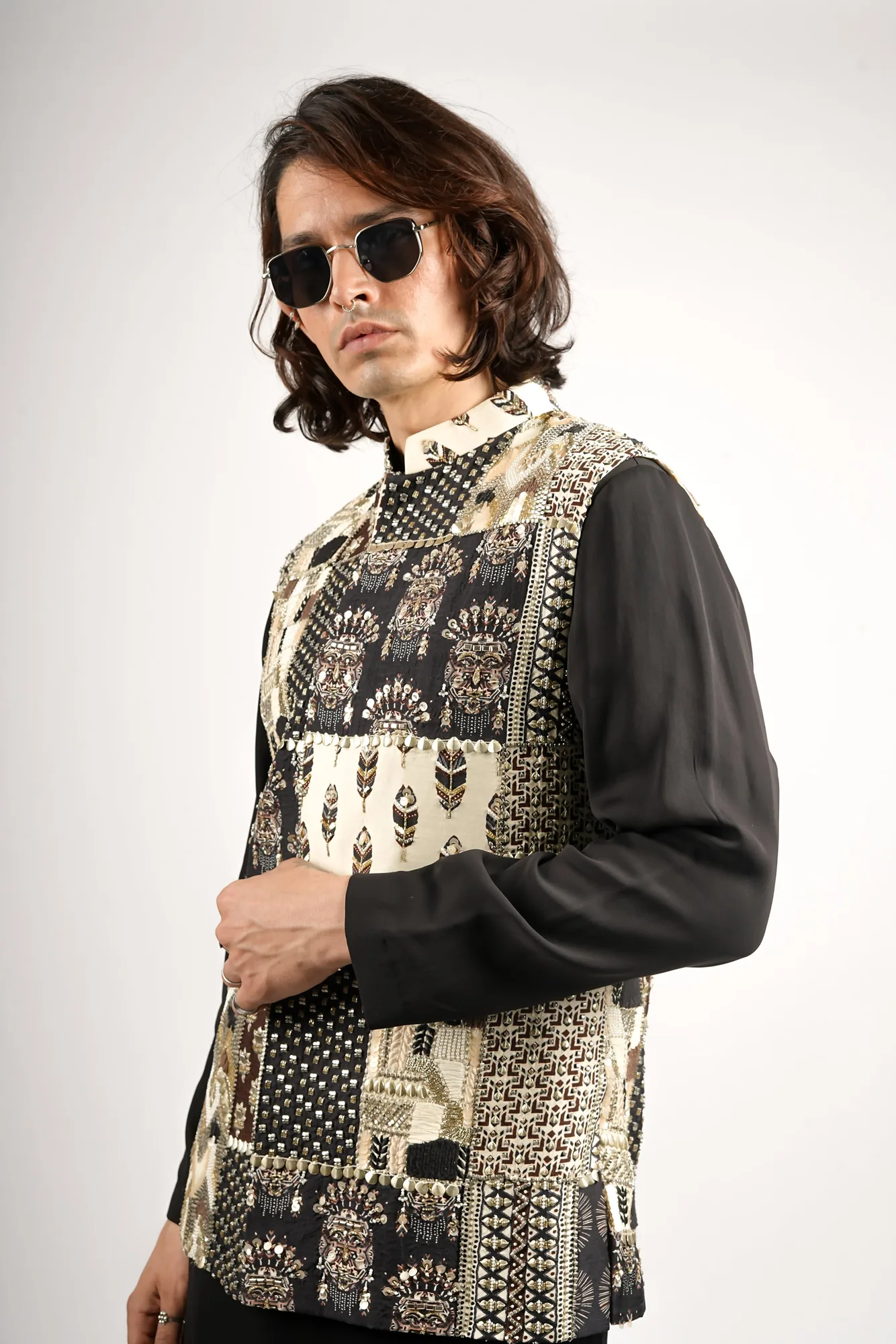 Shyam Patchwork Bundi Set by SVA, ivory sherwani, view 4