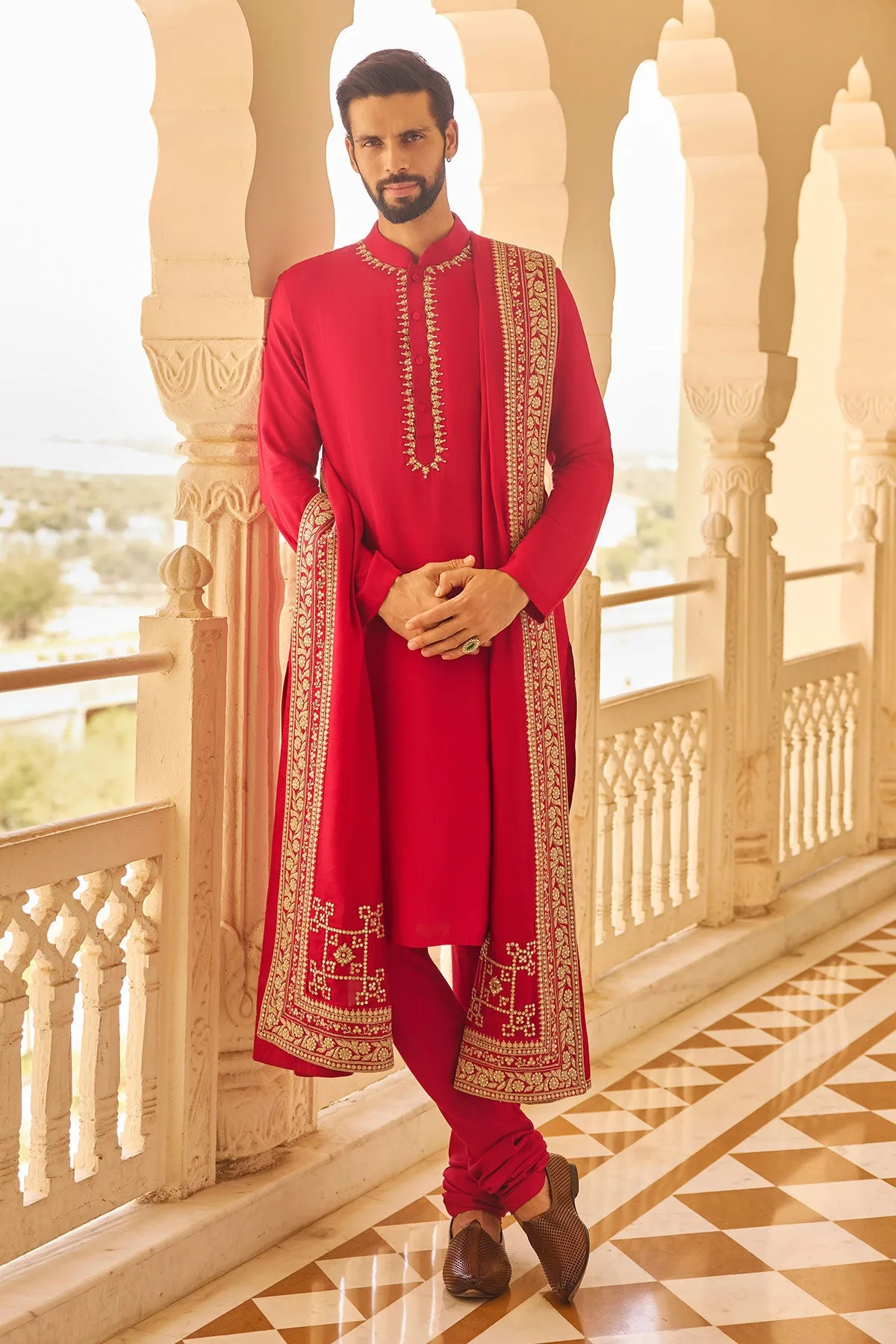 Belong Kurta Shawl Set by Ridhi Mehra