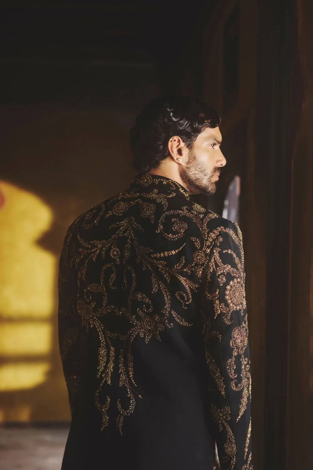 Suvrat Sherwani by Jigar Mali in black, view 4