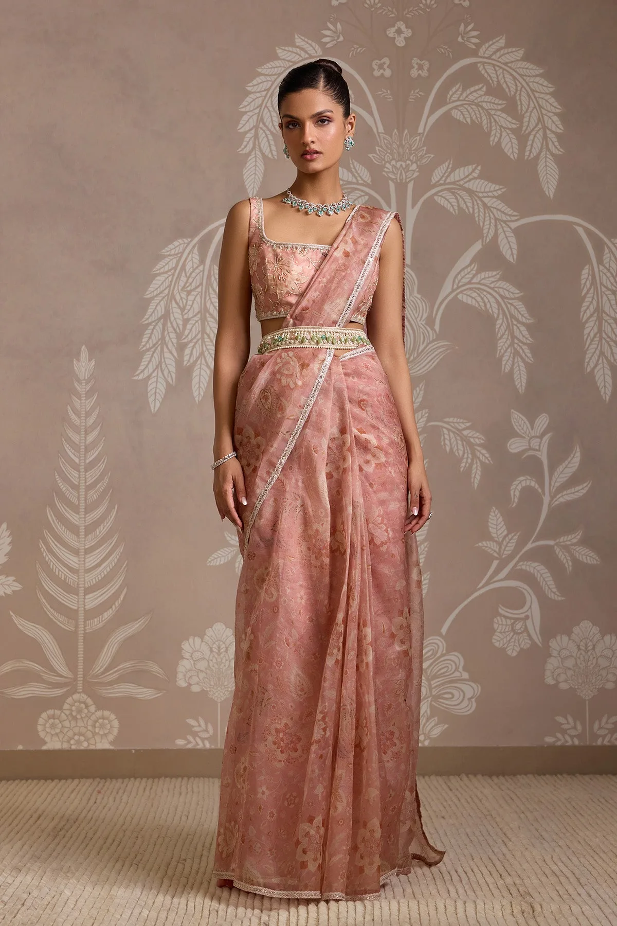 Seam Saree Set by Ridhi Mehra