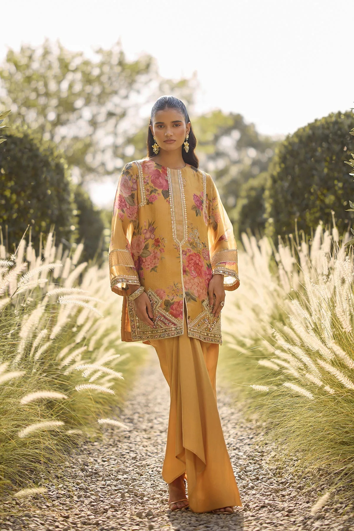 Primrose by Ridhi Mehra, kurta