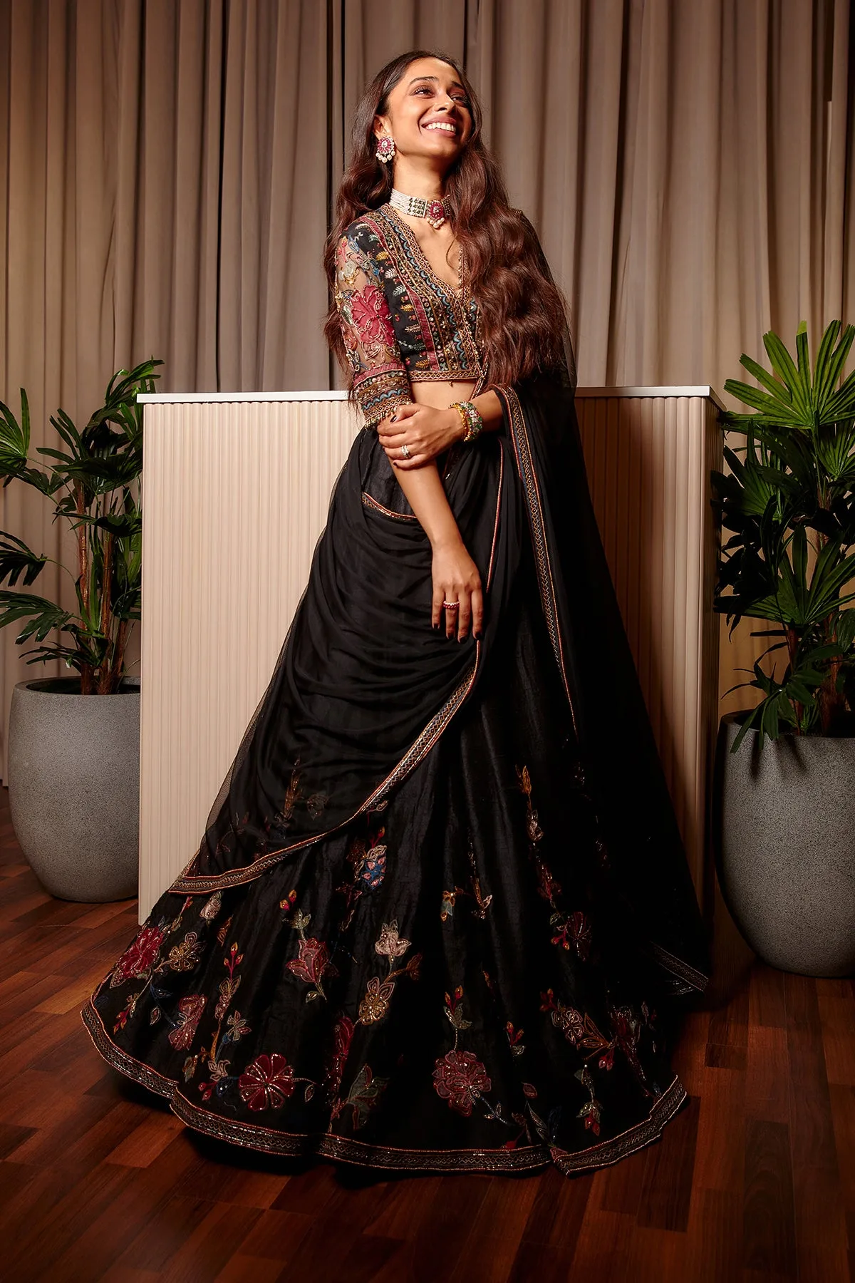 Smridhi Sibal in Ersheen by Ridhi Mehra, black lehenga