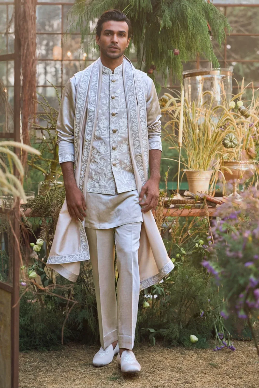 Grey Dori Bundi Set by Seema Gujral