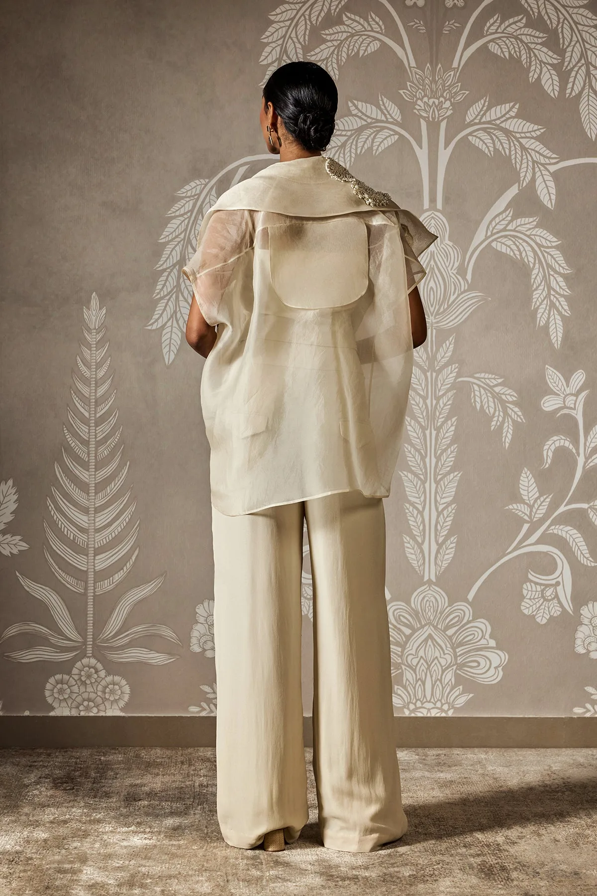 Aura Cape Pants Set by Ridhi Mehra, ivory cape set, view 3