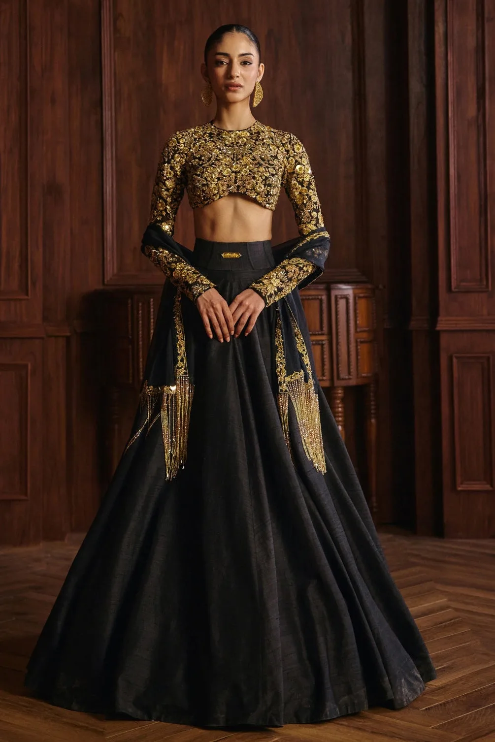 Azra by Mahima Mahajan, lehenga