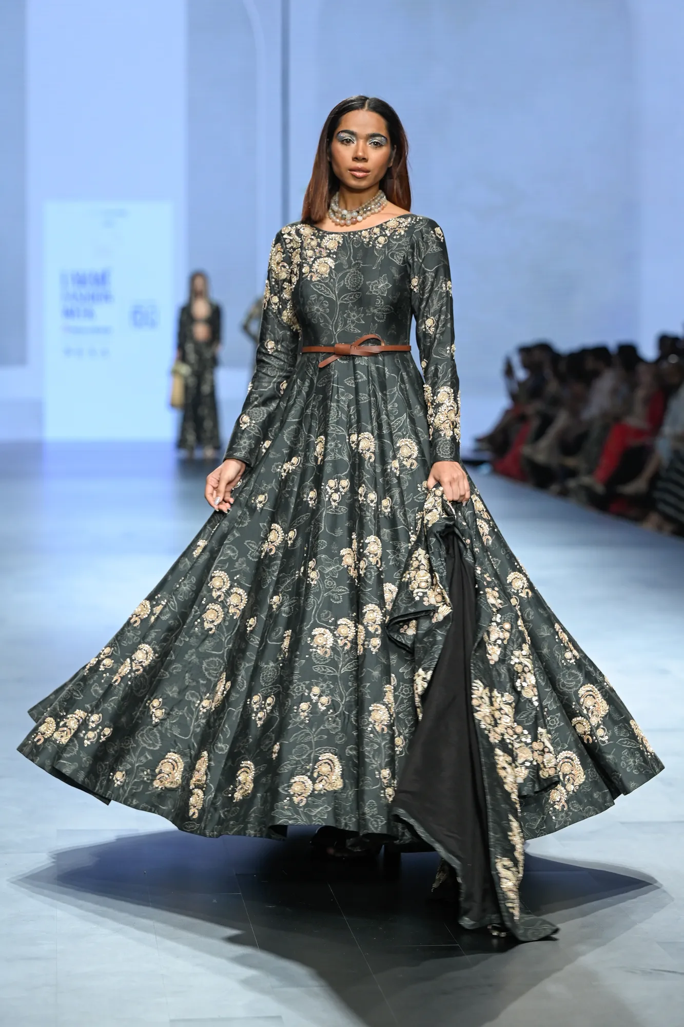 Brielle Anarkali Set by Paulmi And Harsh in black, view 3