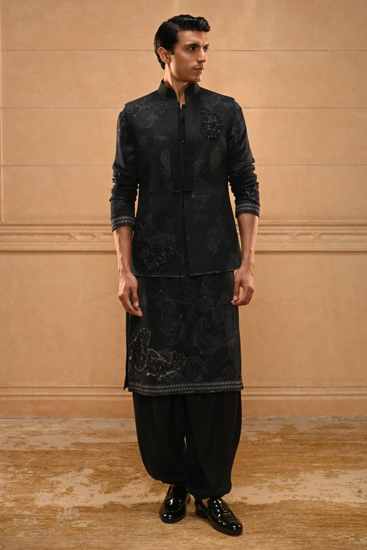 Dori Embroidered Waistcoat Set by Tarun Tahiliani