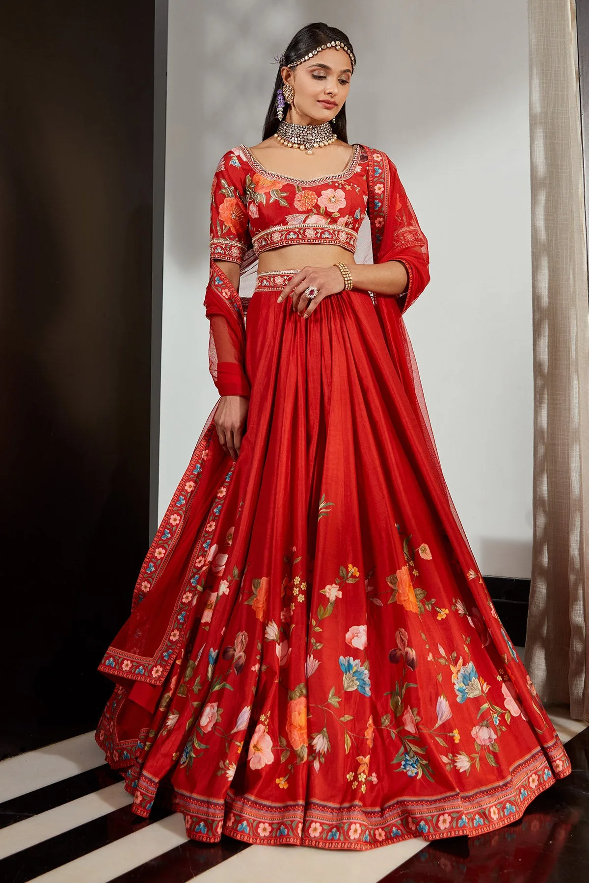 Rayen by Ridhi Mehra, lehenga