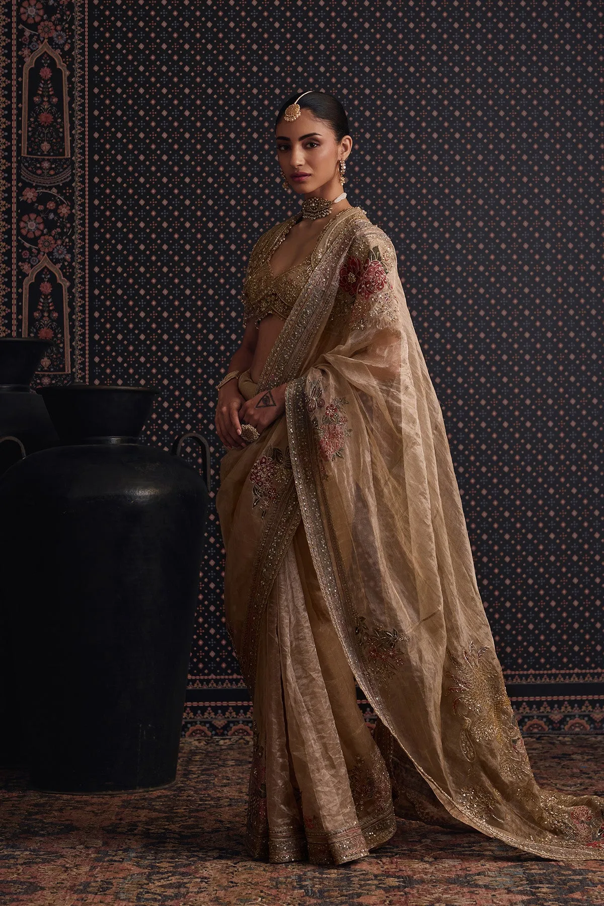 Aurelia Saree Set by Ridhi Mehra, view 2