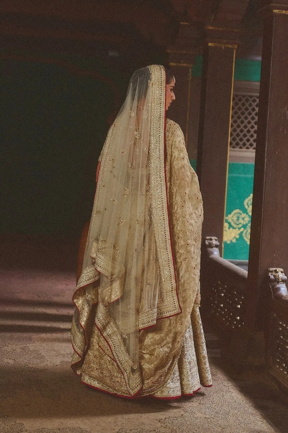 Sadhana Lehenga Set by Jigar Mali in off white, view 4