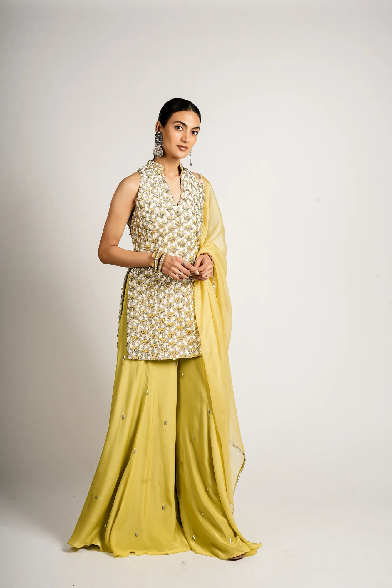 Iraya Embellished Kurta with Pants and Dupatta by SVA
