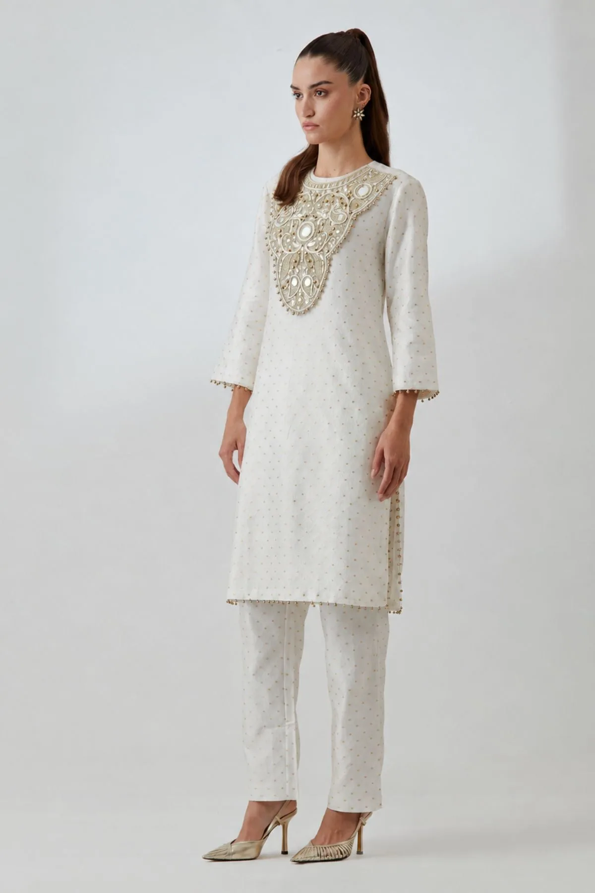 Off-White Brocade Banarasi Embroidered Kurta With Detachable Necklace And Pants by Payal Singhal in off white, view 3