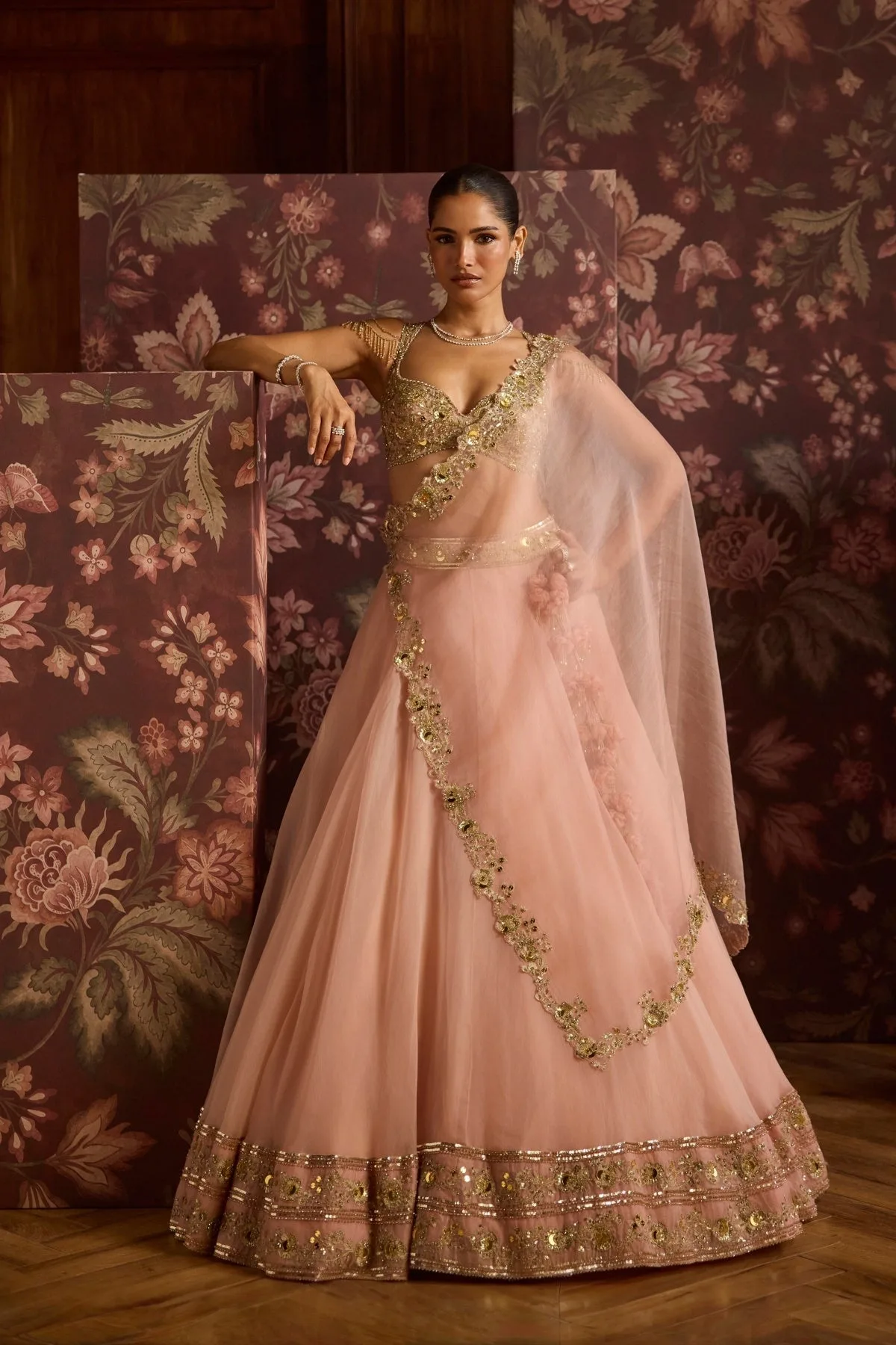 Jumanah by Mahima Mahajan, lehenga