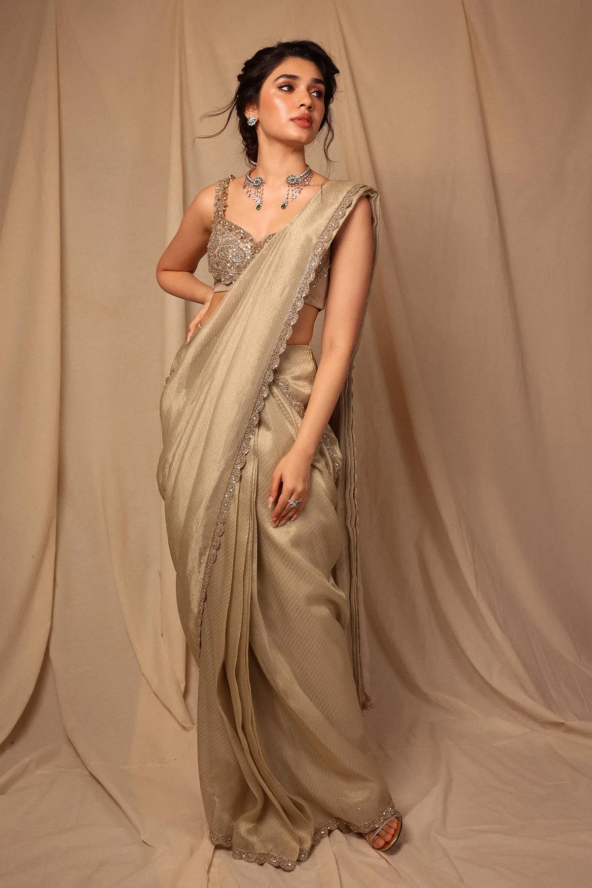 Krithi shetty in weave Saree Set by Ridhi Mehra