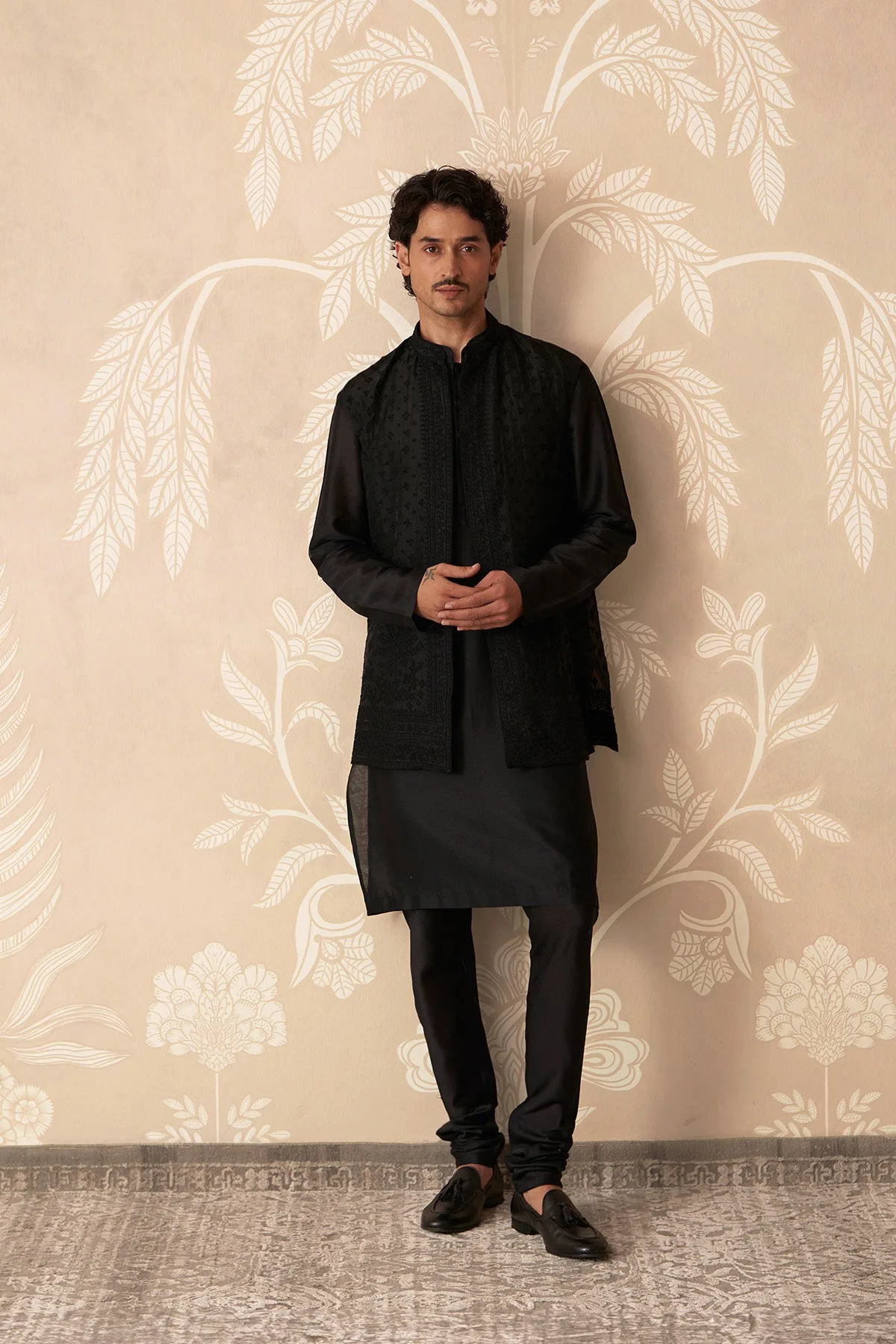 Sabr Kurta Bandi Set by Ridhi Mehra