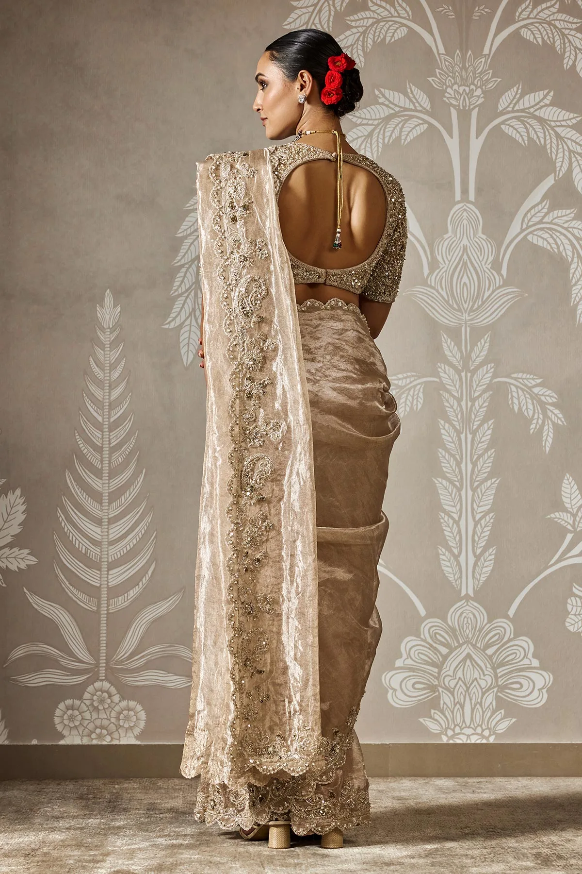Aabroo Saree Set by Ridhi Mehra, view 3