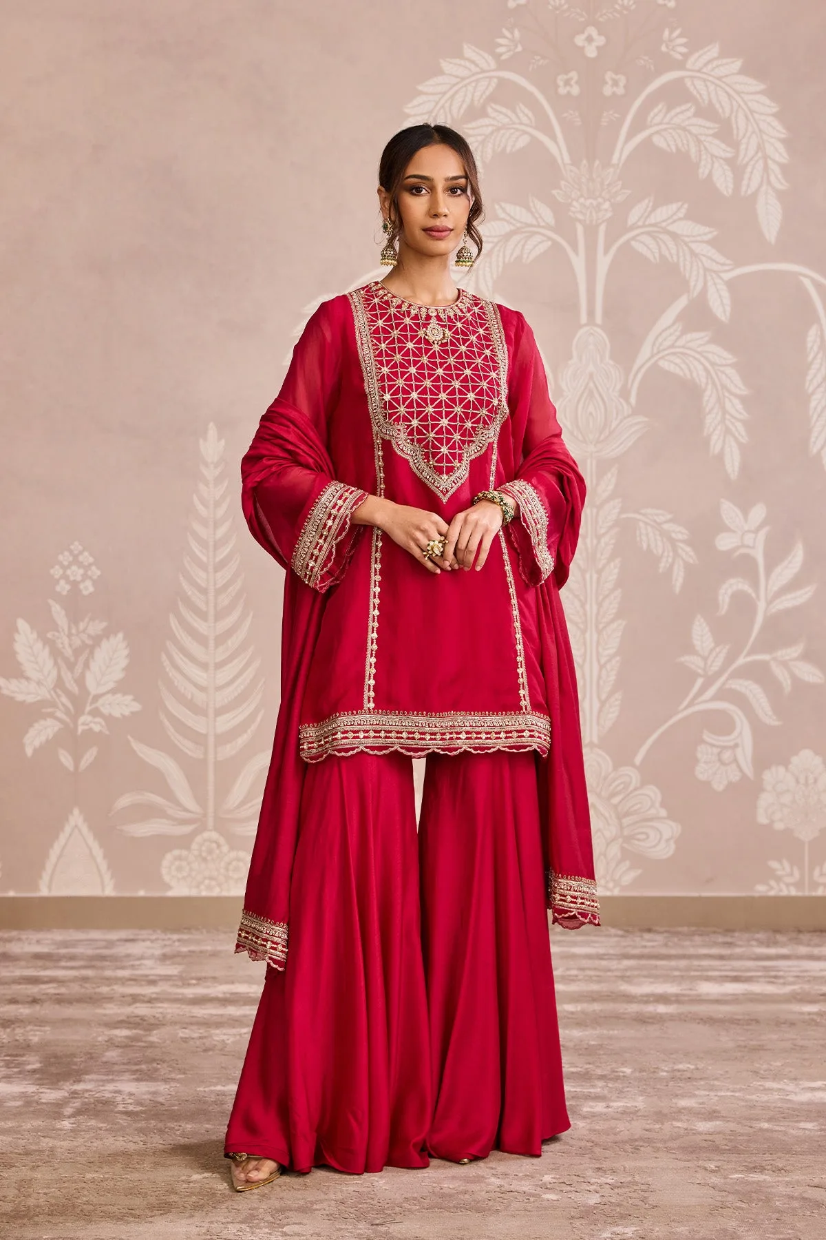 Tasveer Kurta Set by Ridhi Mehra