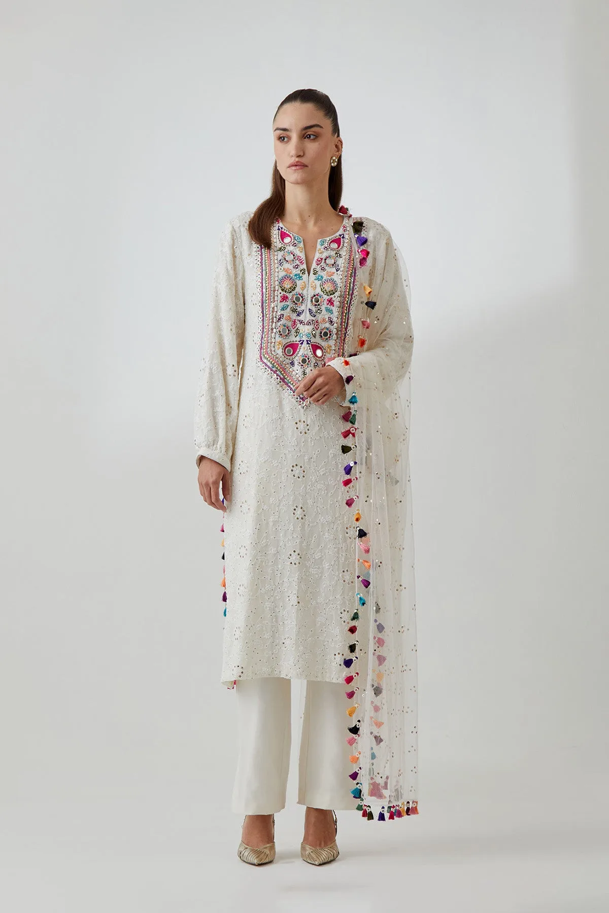 Off-White Chikankari Embroidered Kurta With Silkmul Pants And Mukaish Net Dupatta by Payal Singhal in off white
