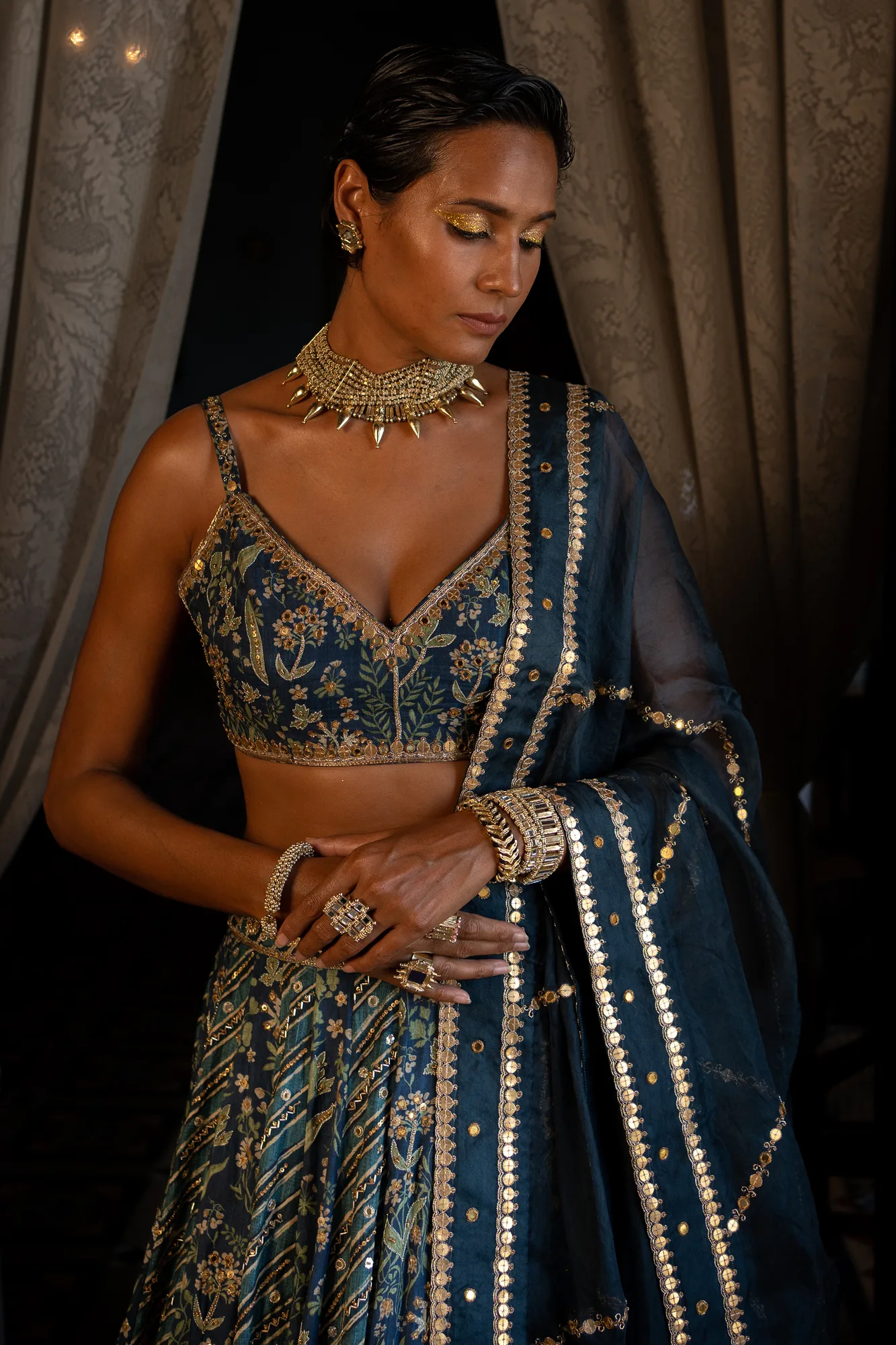 Eila Lehenga Set by Paulmi And Harsh in navy blue, view 3
