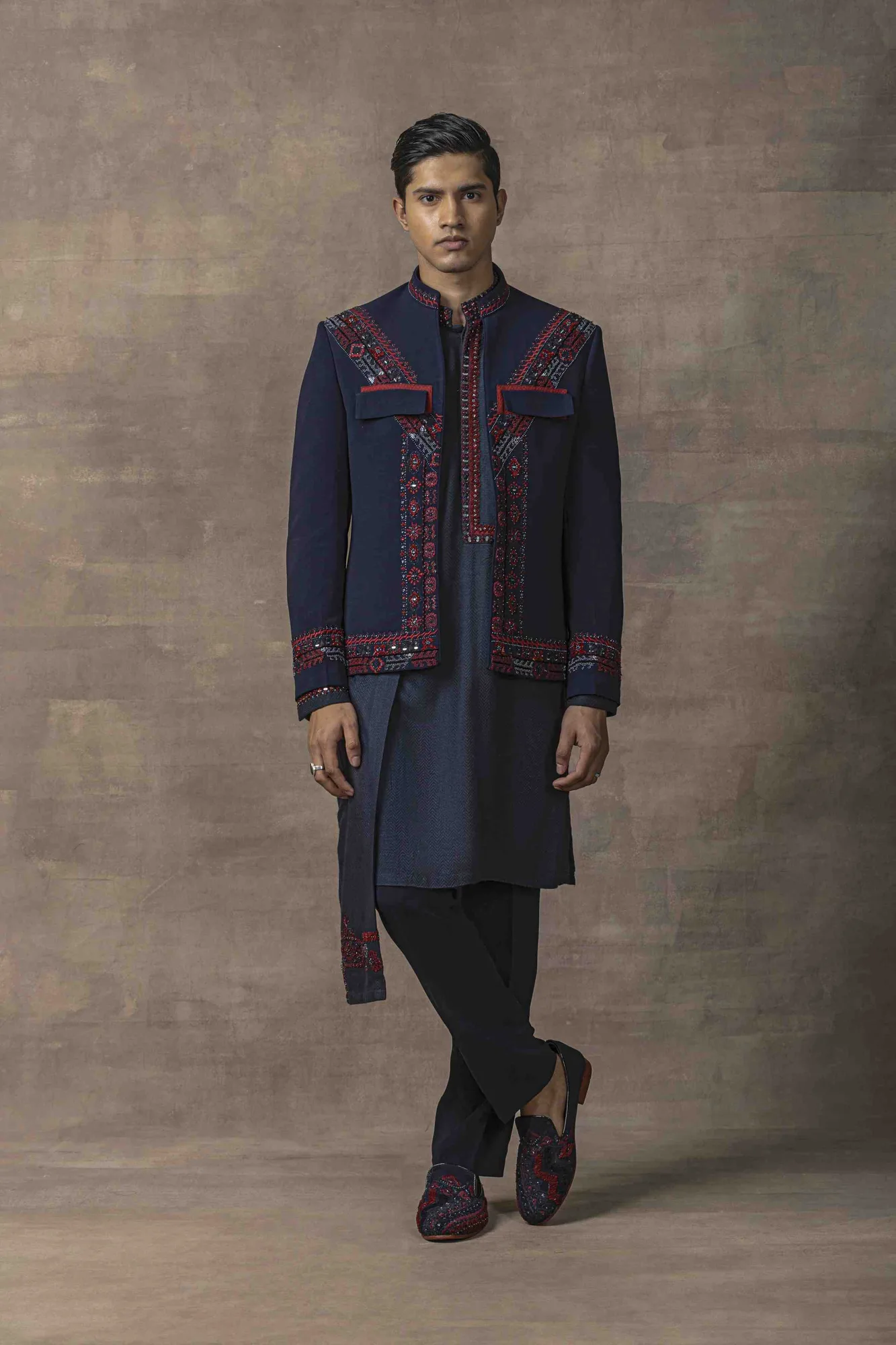 Navy Embroidered Open Bandhgala Set by Sarab Khanijou