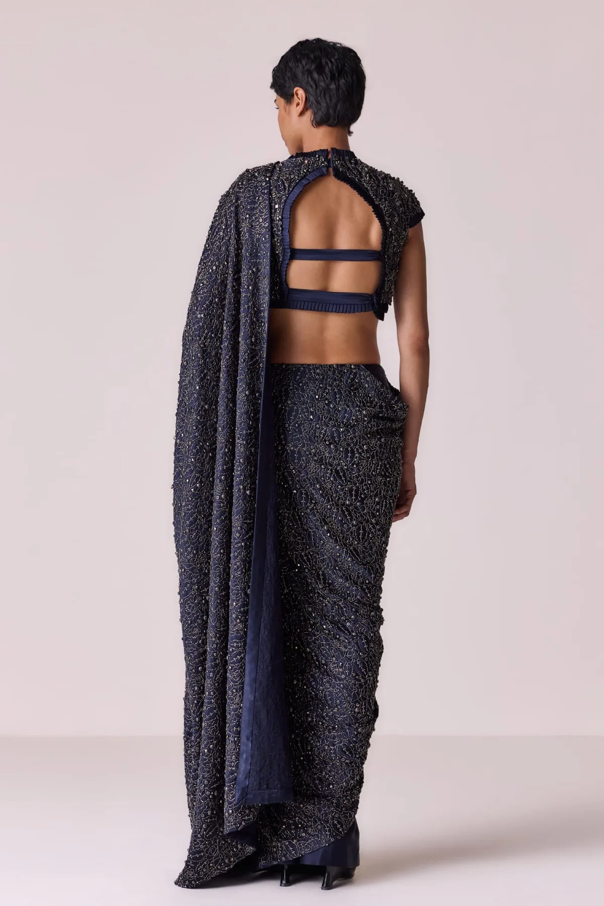 Clap Three by Qbik in navy blue, view 4