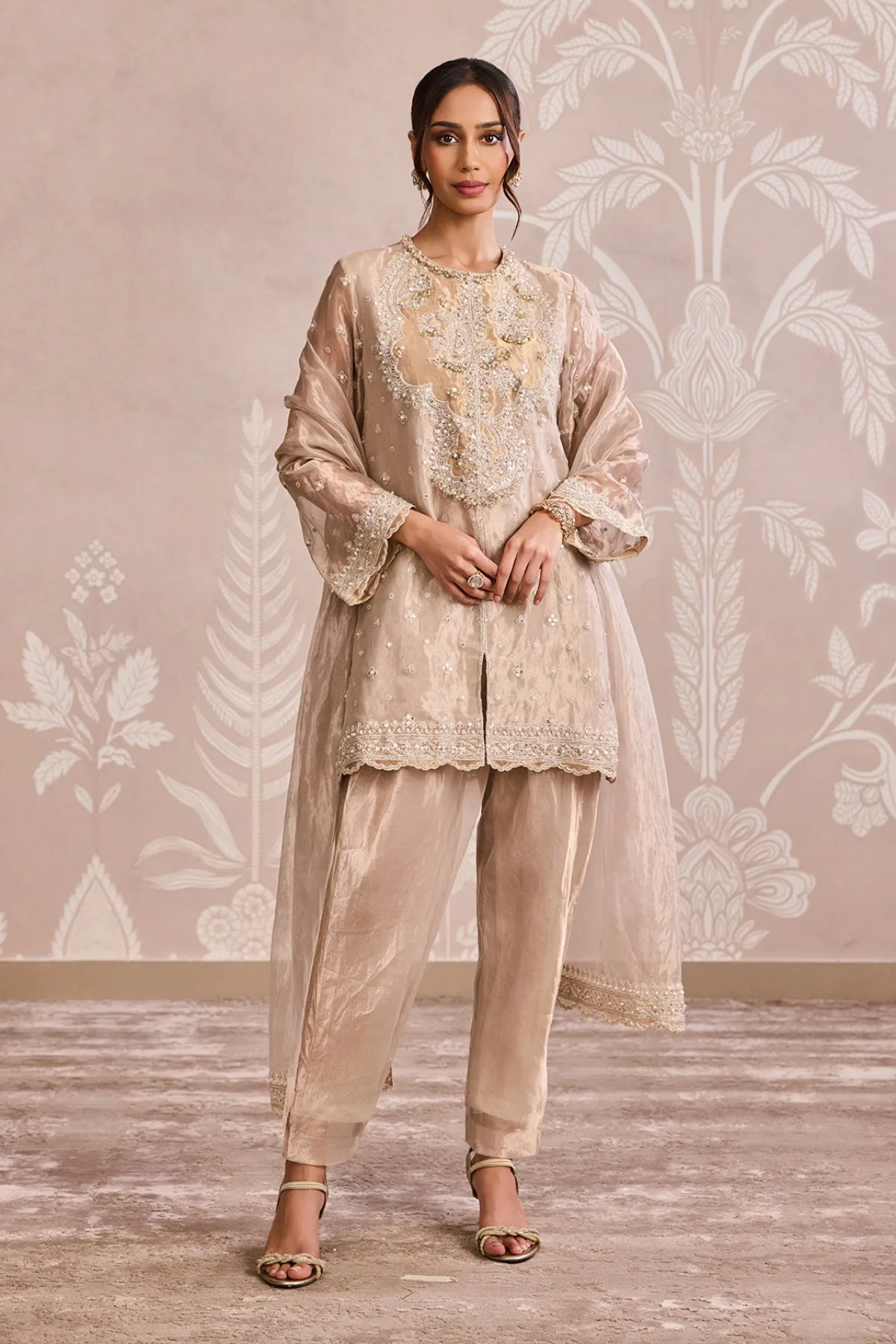 Mausam Kurta Set by Ridhi Mehra