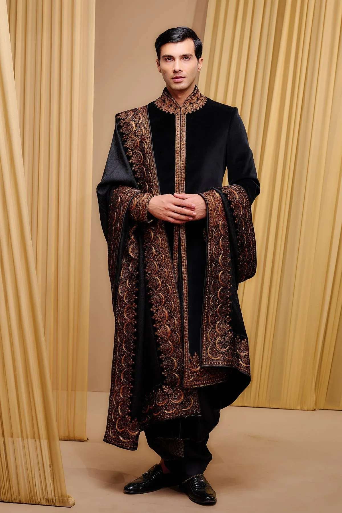 Otherworldly Classic Embroidered Sherwani Set by Tarun Tahiliani